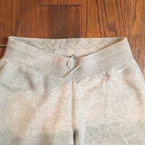 Nike jogging pants